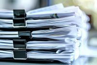 © Yaroslav - stock.adobe.com Foto: Aktenstapel